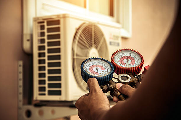 Professional Ac Installation technician working in Spinnerstown, PA